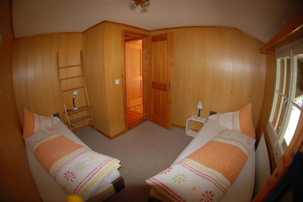 Ferienwohnung Chalet Tuftbach Grindelwald Zimmer foto
